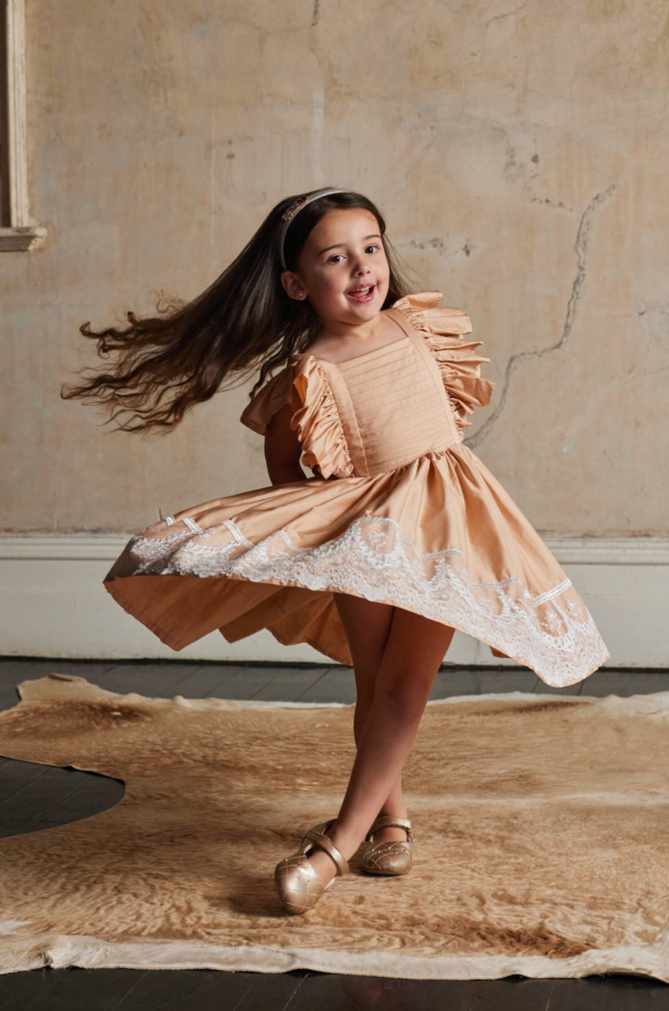 Baby Girls Alice Cotton Sateen Dress With Lace In Latte